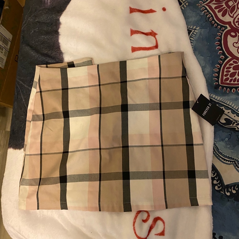 Plaid mini skirt